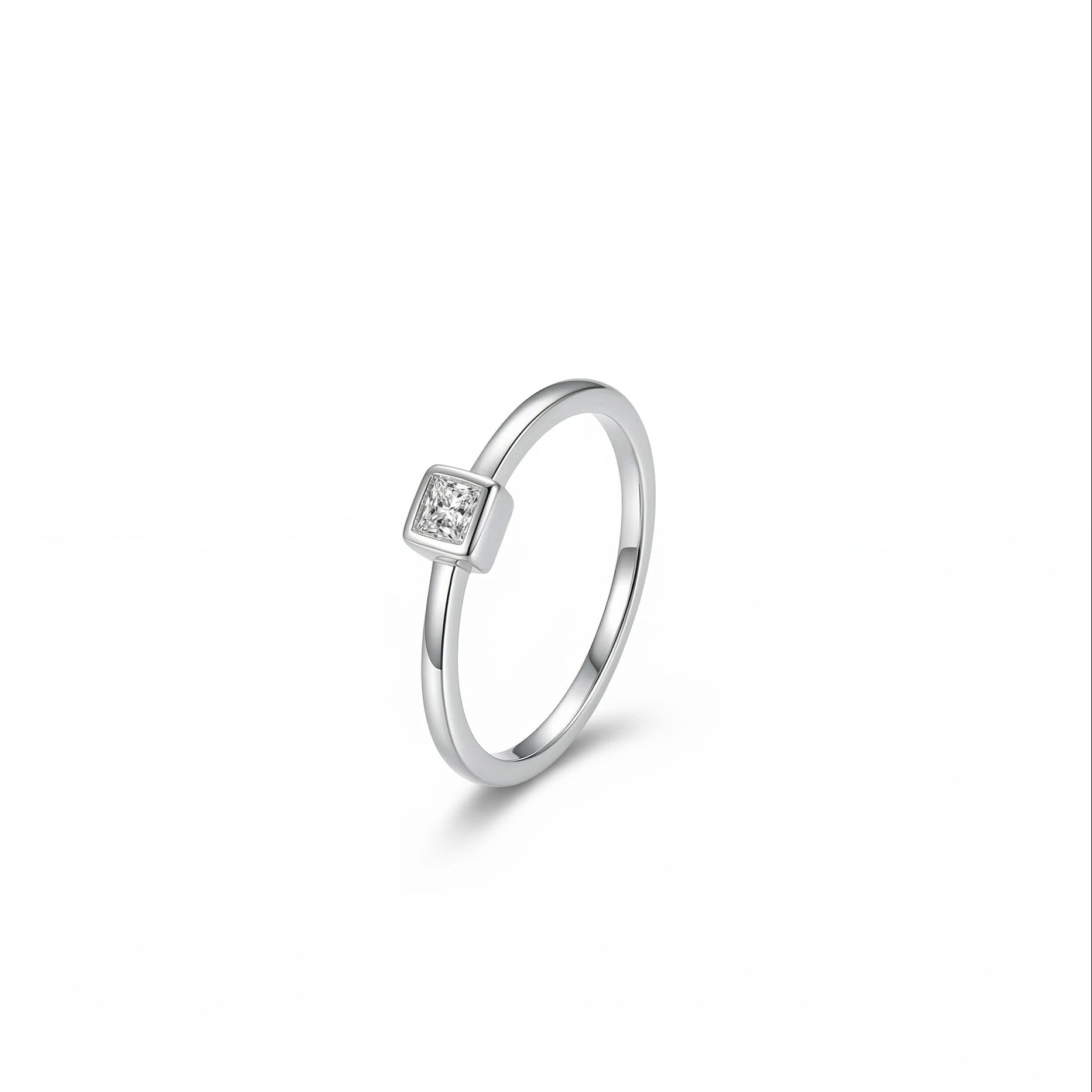 Bague Minimaliste Moissanite